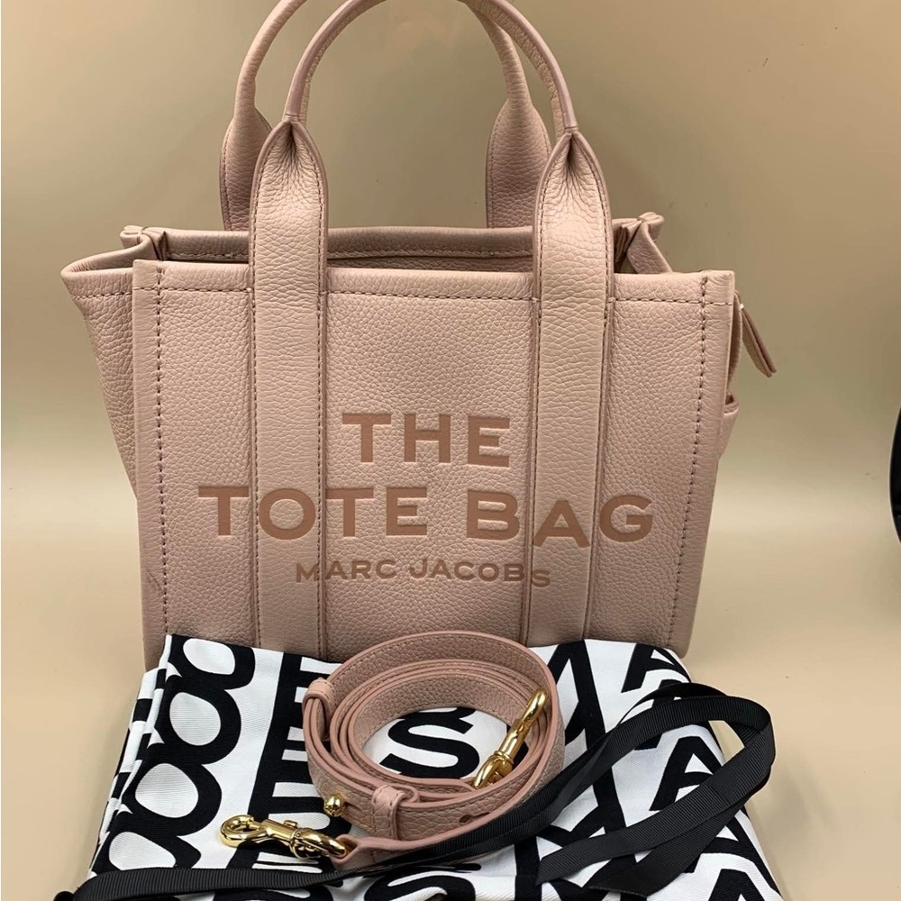 Marc Jacobs Blush cream Tote Bag